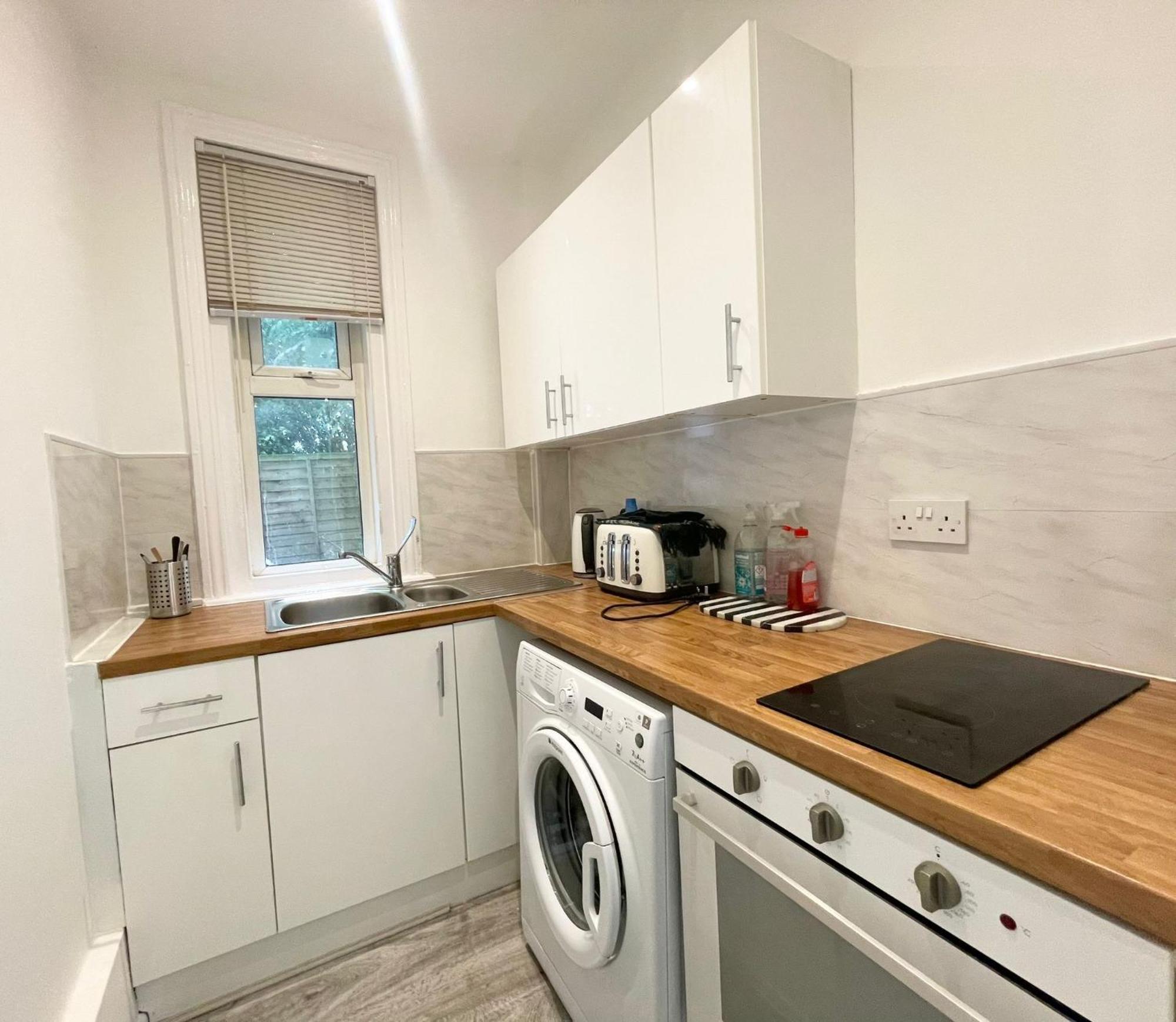 3 Methuen Close Апартаменты Борнмут