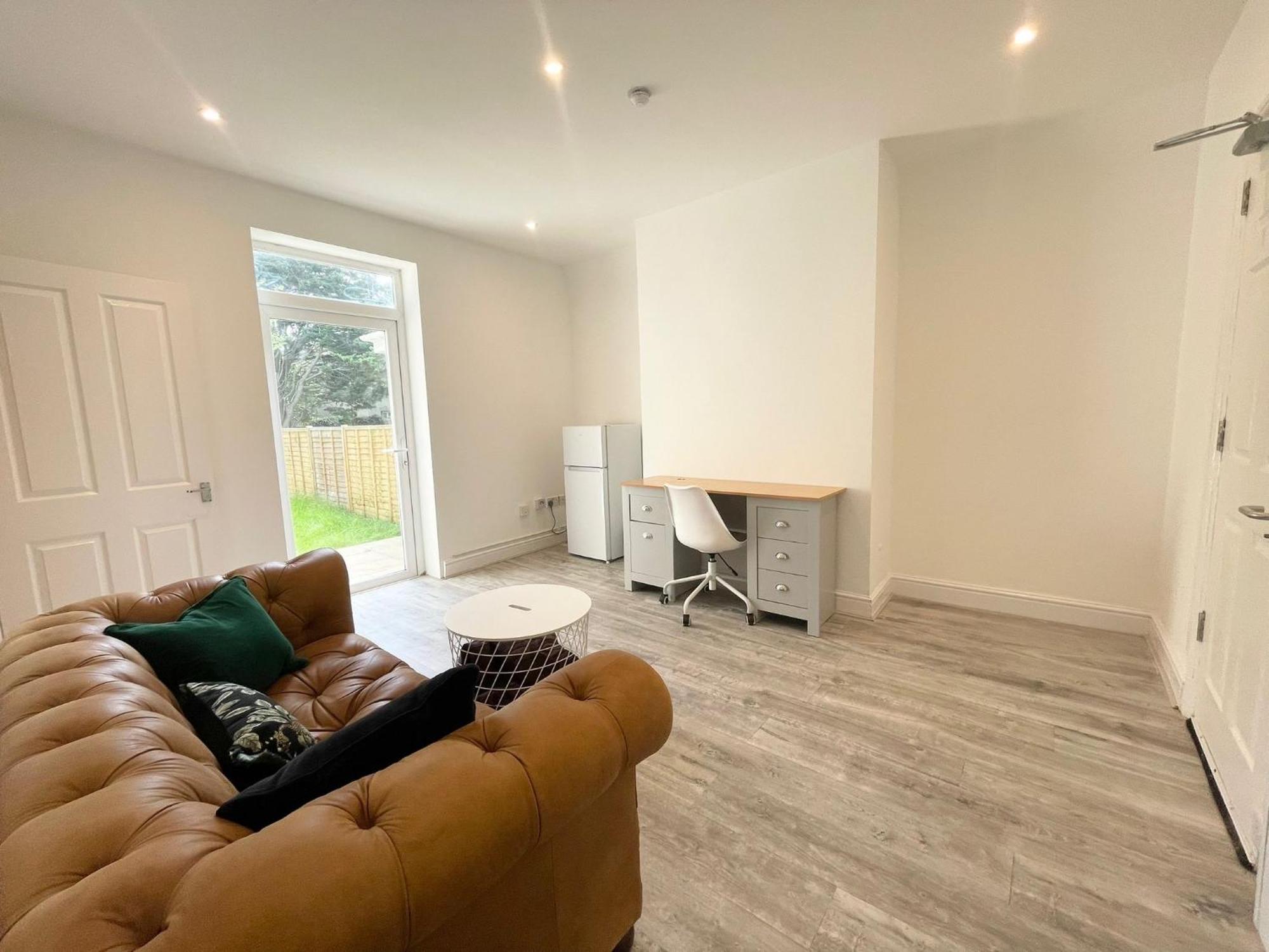 Апартаменты 3 Methuen Close Борнмут